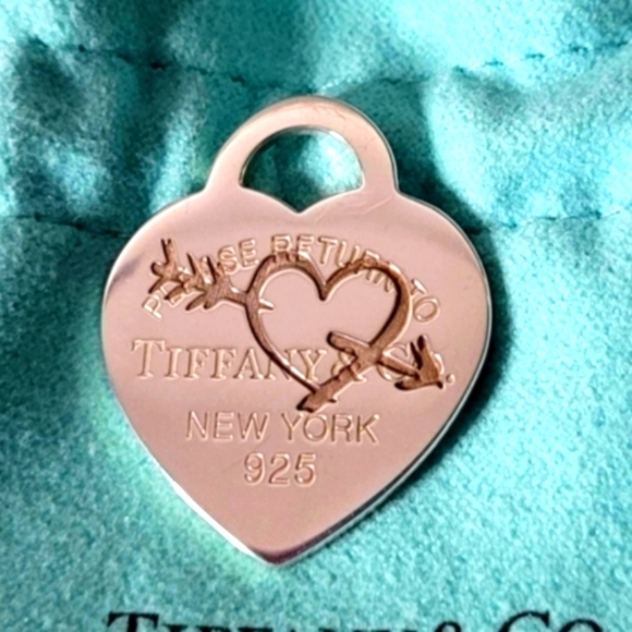 Tiffany & Co. Etched Heart And Arrow RTT Tag Pendant Charm - Picture 1 of 5
